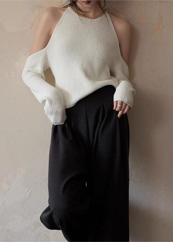 Chic Cut-Out Shoulder Knit Sweater